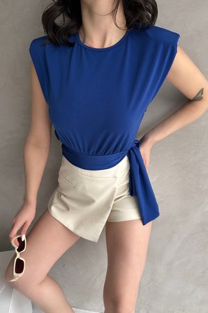 Omuzu Vatkalı Beli Kuşaklı Bluz - SAKS - M