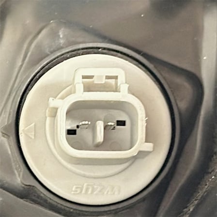 Toyota Hilux Revo 2021-2024 Far Sol (Merceksiz/Motorlu)
