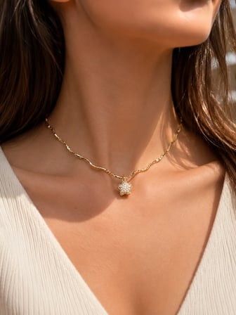 💎 Premium Parlak ve Şık Zirkon Taşlı Yıldız Figürlü Gold Renk Kadın Zincir Bijuteri Kolye (45 cm)