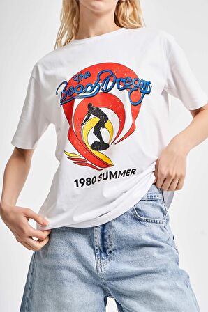 Kadın Beyaz Renk Ön ve Arka Baskılı Oversize Retro T-shirt