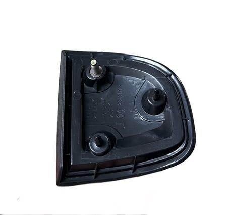 Mitsubishi L200 2007-2014 Çamurluk Reflektör Arka Sağ