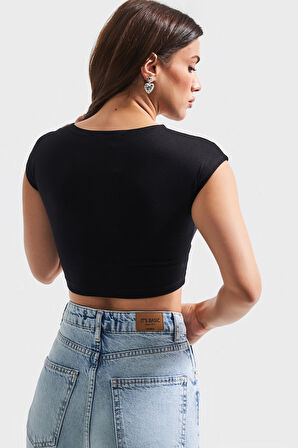 Kadın Siyah Renk Esnek Kumaş Bisiklet Yaka Crop Body