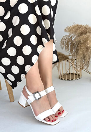 Year Beyaz Cilt Topuklu Ayakkabı