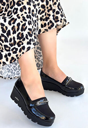 Kear Siyah Rugan Dolgu Topuk Ayakkabı