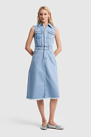 Kadın Mavi Renk Midi Boy %100 Koton Önü Düğmeli Denim Elbise