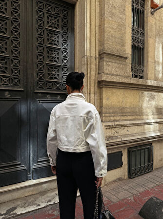 Çift Cep Denim Crop Ceket