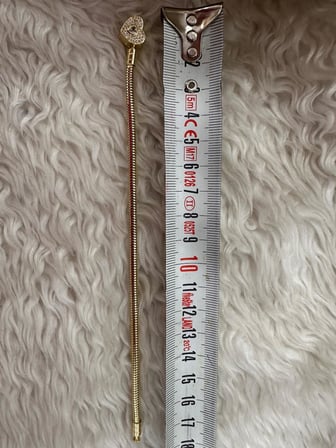 💎 Premium Gold Renk Parlak Taşlı Modern 316L Kalp Taş Detaylı Kadın Charm Bileklik (~18cm Uzunluk)