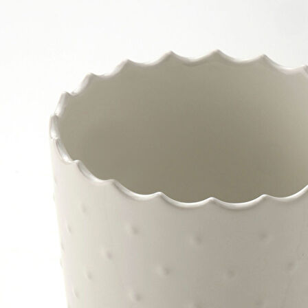 Seramik saksı, kırık beyaz, 9 cm