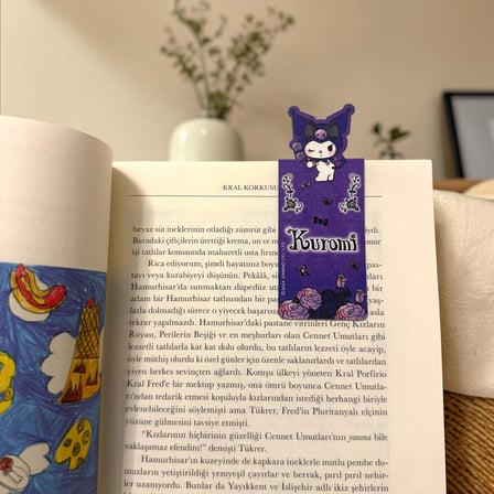 BakGelAl Sanrio Lisanslı Kuromi 3’lü Manyetik Kitap Ayracı Seti – Gül Temalı Mor Tasarım