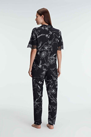 Yarım Kollu V Yaka Kadın Viskon Çiçek Desenli Yazlık Dokuma Dantel Detaylı Pijama Takımı - Siyah - M