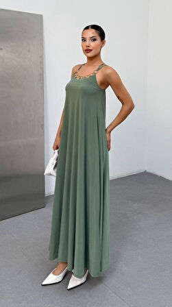 Kadın Omuz Askılı Kuş Gözü Zincir Detay Sandy Kumaş Maxi Boy Elbise