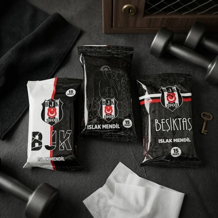 BakGelAl Beşiktaş BJK Lisanslı Islak Mendil – Siyah Beyaz Kara Kartal Taraftar Mendili 1 Adet