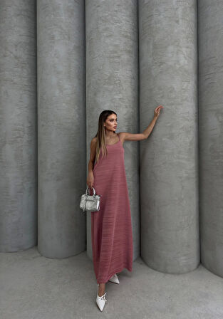 Piliseli uzun elbise