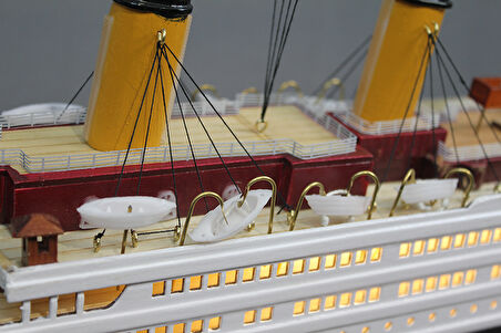 Ahşap Titanik Gemisi Ledli 