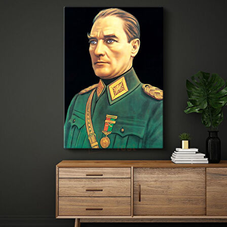 Yeşil Üniformalı Atatürk - Madalyalı Askeri Portre Kanvas Tablo
