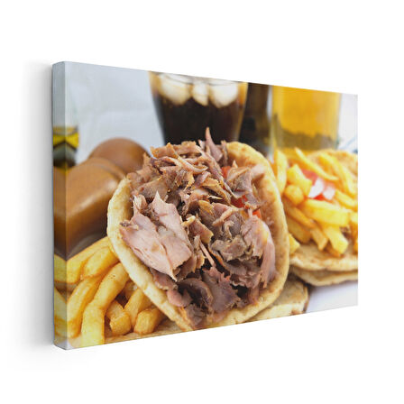 Döner Dürüm ve Patates Kızartması Kanvas Tablo