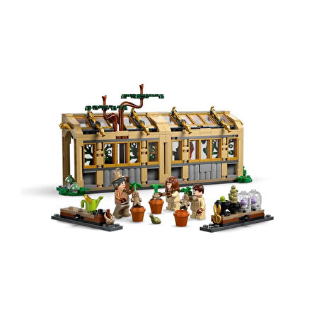 76445 Lego Harry Potter - Hogwarts Şatosu: Bitkibilim Dersi 390 parça +8 yaş