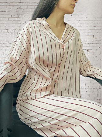 Çizgili pembe pijama takımı