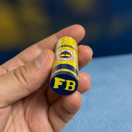 BakGelAl Fenerbahçe Lisanslı Yuvarlak Silgi – Silindir Tasarımlı Taraftar Okul Kırtasiye Silgisi 1 Adet