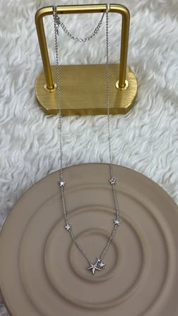 💎 Premium Parlak ve Şık Yıldız Detaylı Gümüş Renk Kadın Çelik Kolye (45 cm)
