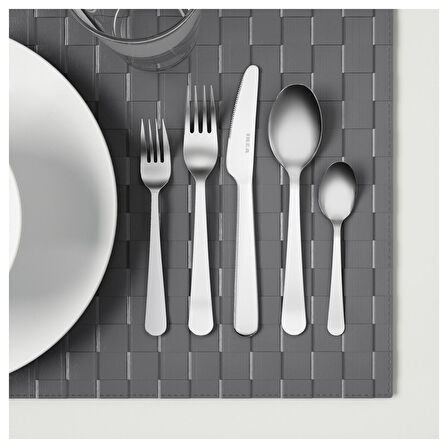 12 kişilik çatal bıçak takımı