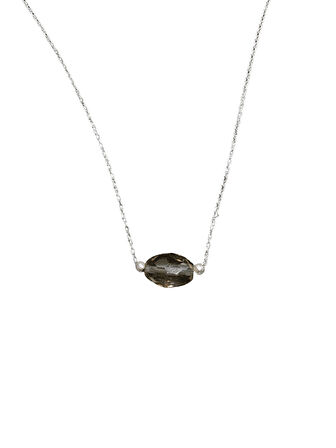 925 Ayar İthal Gümüş Dumanlı Kuvars Taşlı Oval Model Kolye Anlamlı ve Şık Tasarım