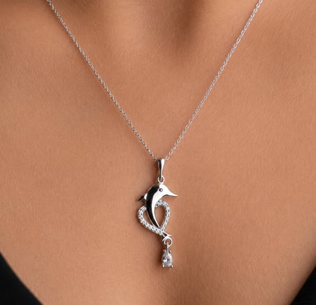 💎 Premium Parlak ve Şık Kalpli Yunus Balığı Kadın 925 Ayar Gümüş Kolye (45 cm)