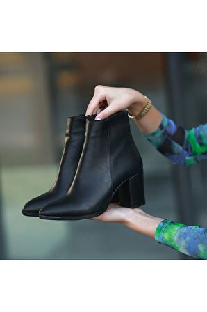 Biya Siyah Cilt Topuklu Bot