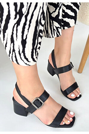 Year Siyah Cilt Topuklu Ayakkabı