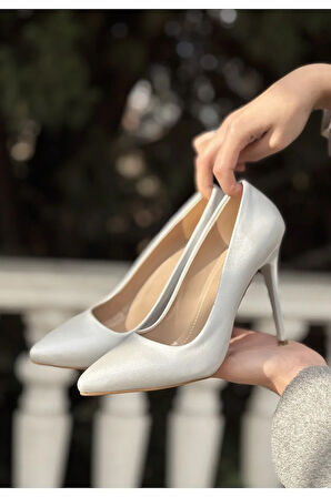 Hillar Gümüş Saten Stiletto Ayakkabı