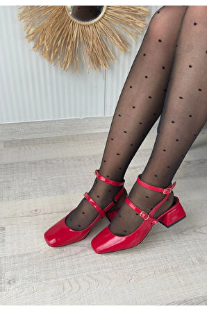 Karmi Kırmızı Rugan Topuklu Kemerli Ayakkabı