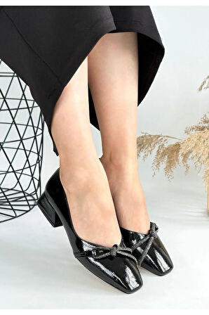 Estay Siyah Rugan Topuklu Ayakkabı