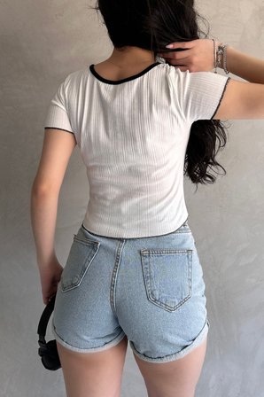 Havuz Yaka Biye Detaylı Crop Bluz - BEYAZ - XL