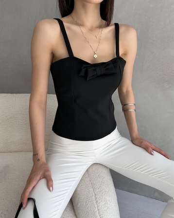 İp Askılı Yakası Fiyonk Detaylı Crep Bluz - SİYAH - XL