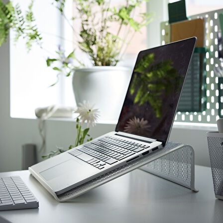 Laptop desteği, beyaz