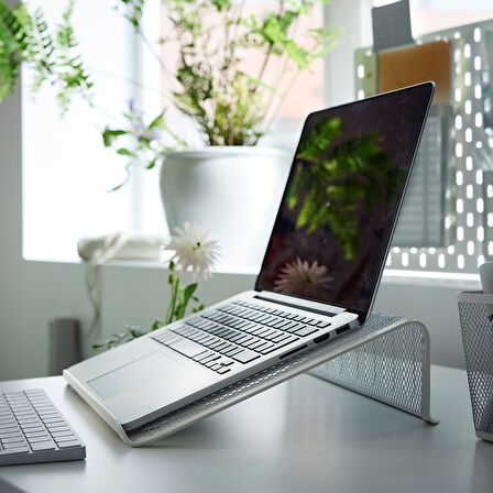 Laptop desteği, beyaz