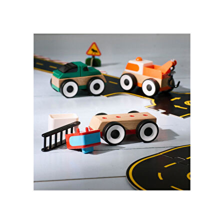 Araç seti, çok renkli, itfaiye aracı,spor araba,çekici