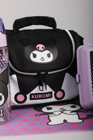 x Dekomus Lisanslı Kuromi Dark Delight Collection Beslenme Çantası,Beslenme Kabı,Matara ve Beslenme Örtüsü Seti