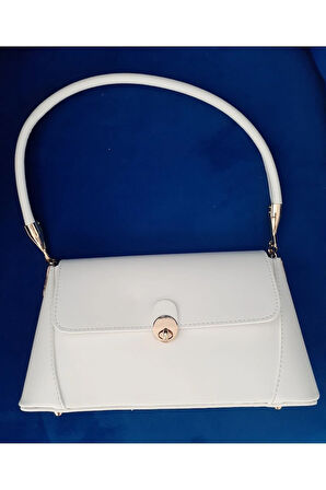 Kapaklı Model  Gold Renk Kilit Kapamalı Kadın Omuz Çantası