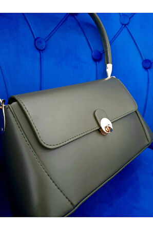 Kapaklı Model  Gold Renk Kilit Kapamalı Kadın Omuz Çantası