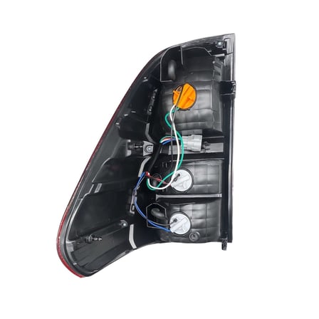 Toyota Hilux 2015-2023 Stop Sağ (Duylu/Ledsiz)