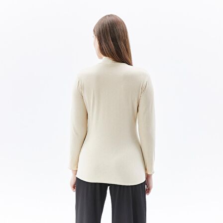 Kadın Dik Yakalı Fitilli Uzun Kollu Tişört