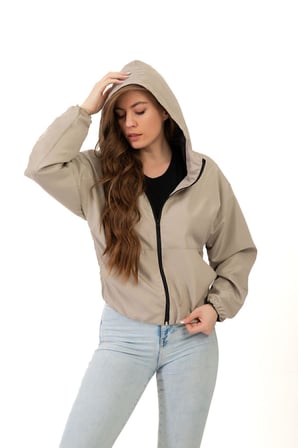 Spor Kadın Su Yeşili Kapüşonlu Su Ve Rüzgar Geçirmez Oversize Yağmurluk - Rüzgarlık