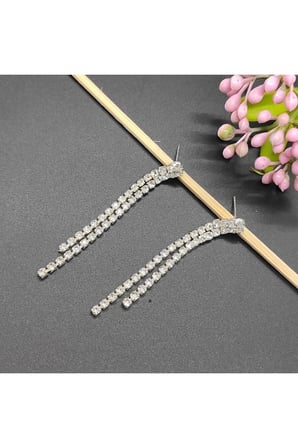 Abiye Küpe Suyolu Model 2 Kol Sallantılı Zirkon Taşlı 6 cm Gümüş Renk