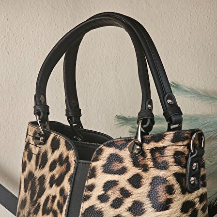 Leopar Desenli Fermuarlı Omuz ve El Çantası