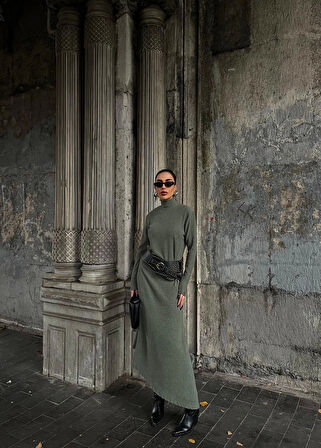 Boğazlı kalın bürümcük uzun elbise yeşil