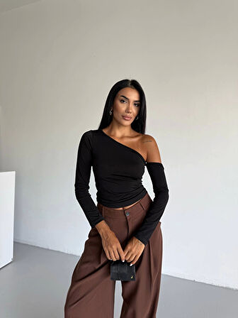 Omuz detaylı kollu bluz siyah f2336