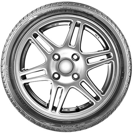 225/40R18 92Y XL Driveways Sport+ Lassa 2025