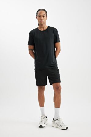 DeFactoFit Siyah Standart Fit Normal Kesim Bisiklet Yaka Sporcu Kısa Kollu Tişört C9175AX24AUBK81