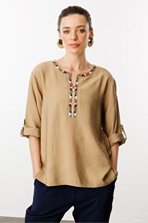 Kadın Açma Yaka Yakası Etnik Nakışlı Gömlek Taş